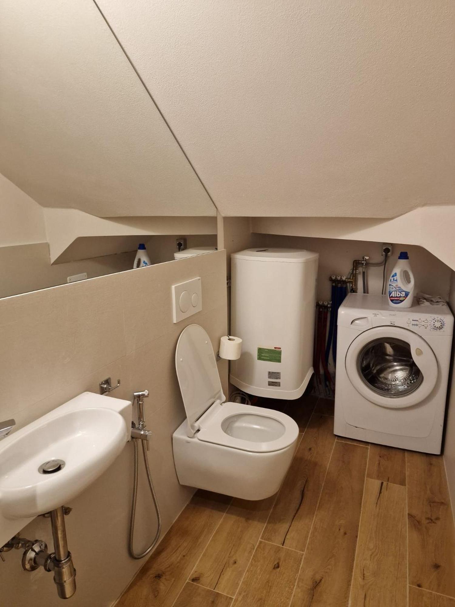 モンテルーポ・フィオレンティーノLa Giravolta Loft Urban & Geaアパートメント エクステリア 写真